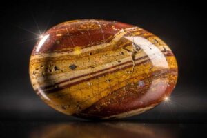 Mookaite Crystal: Meaning, Healing Properties & Spiritual Benefits
